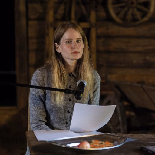 *tantsin aknalaual, surmale rõõmsalt